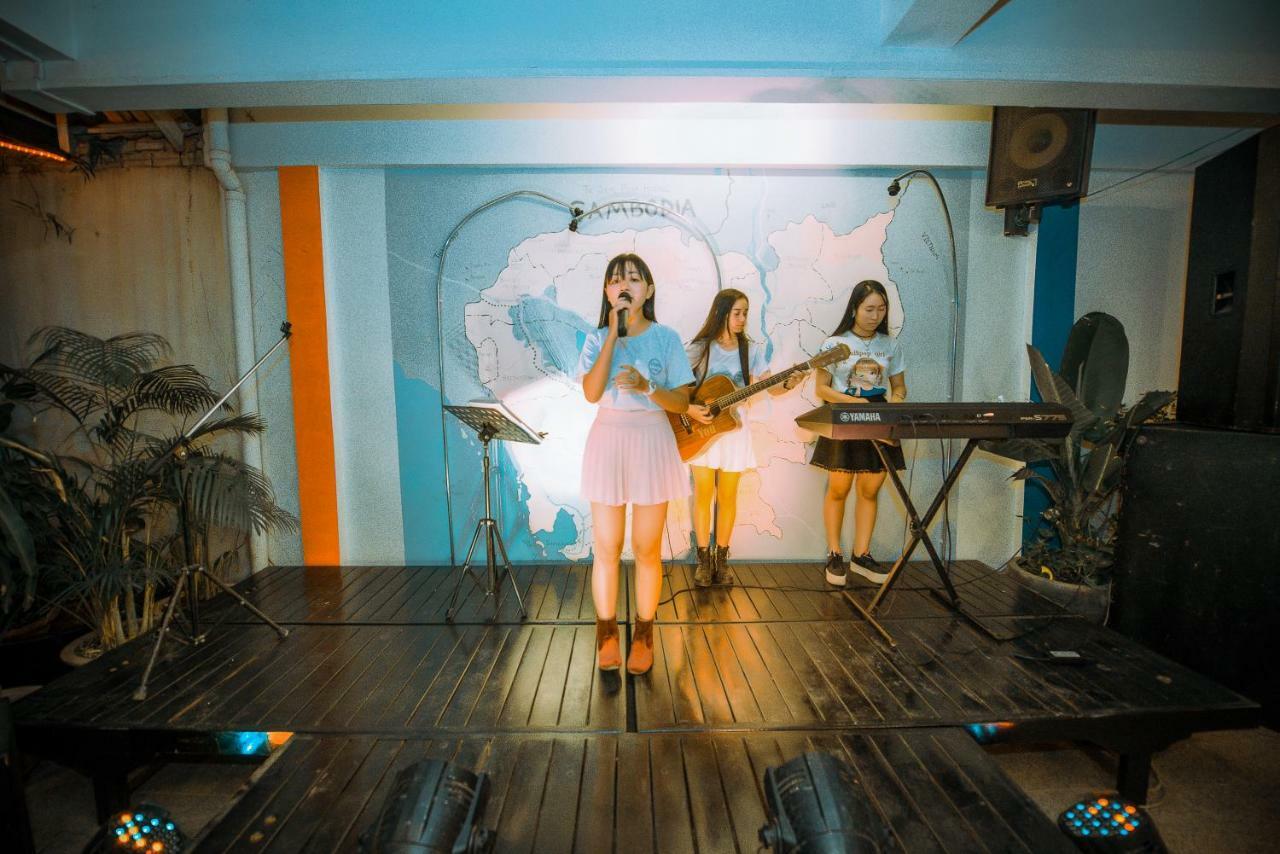 Gz Plan B Hostel シェムリアップ エクステリア 写真